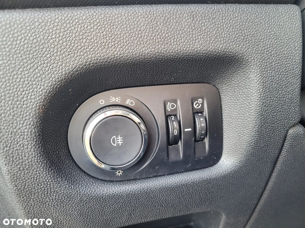 Opel Corsa 1.4 Color Edition - 29