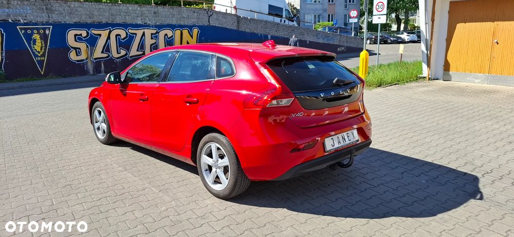Volvo V40 D2 Summum - 9