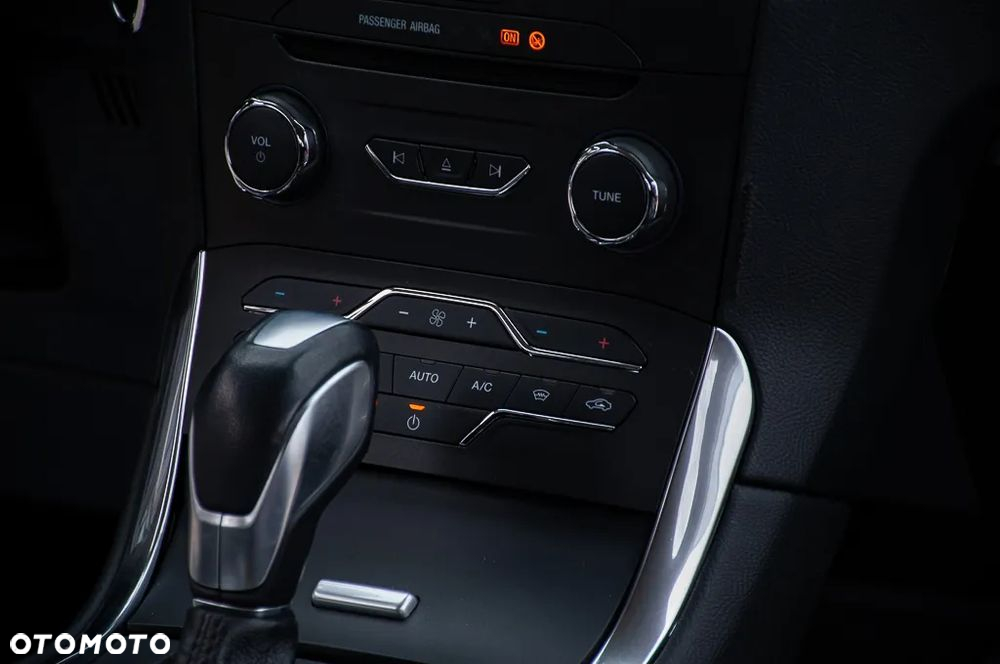 Ford S-Max 2.0 TDCi Titanium PowerShift - 21