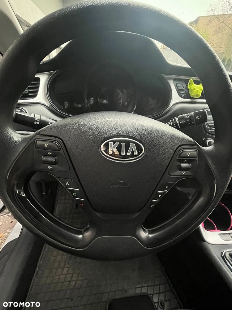 Kia Ceed 1.4 CRDi M - 11