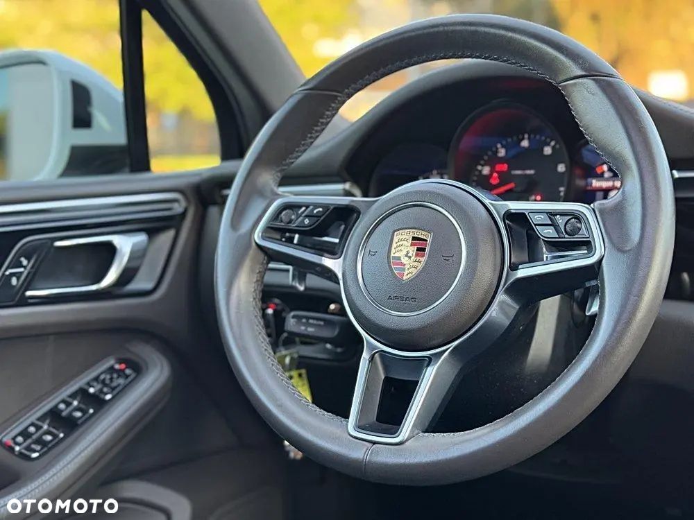 Porsche Macan PDK - 23
