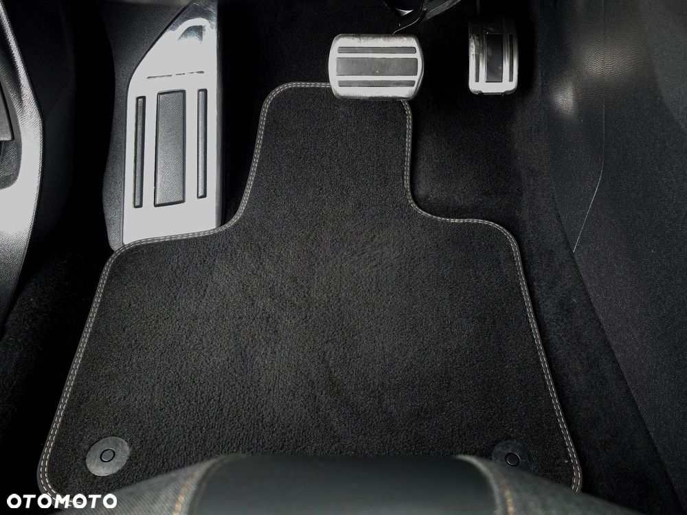 Peugeot 3008 PureTech 180 Stop & Start GPF EAT8 GT Pack - 24