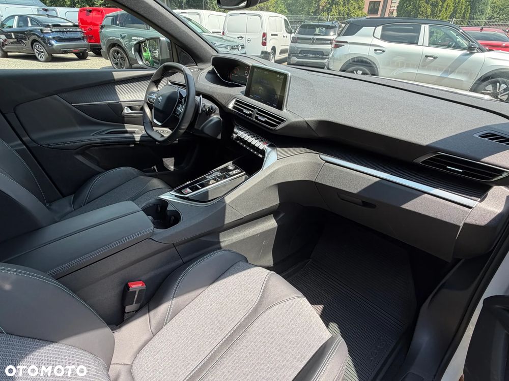 Peugeot 3008 1.5 BlueHDi Allure Pack S&S EAT8 - 8