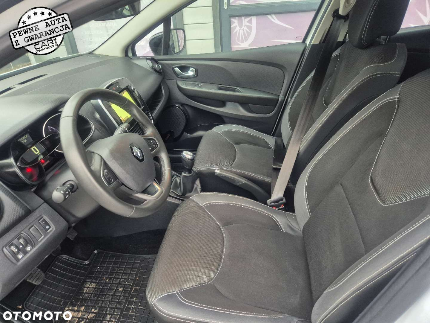 Renault Clio - 10