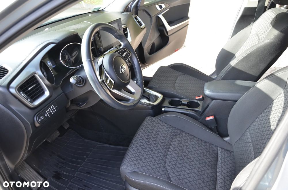 Kia XCeed - 23