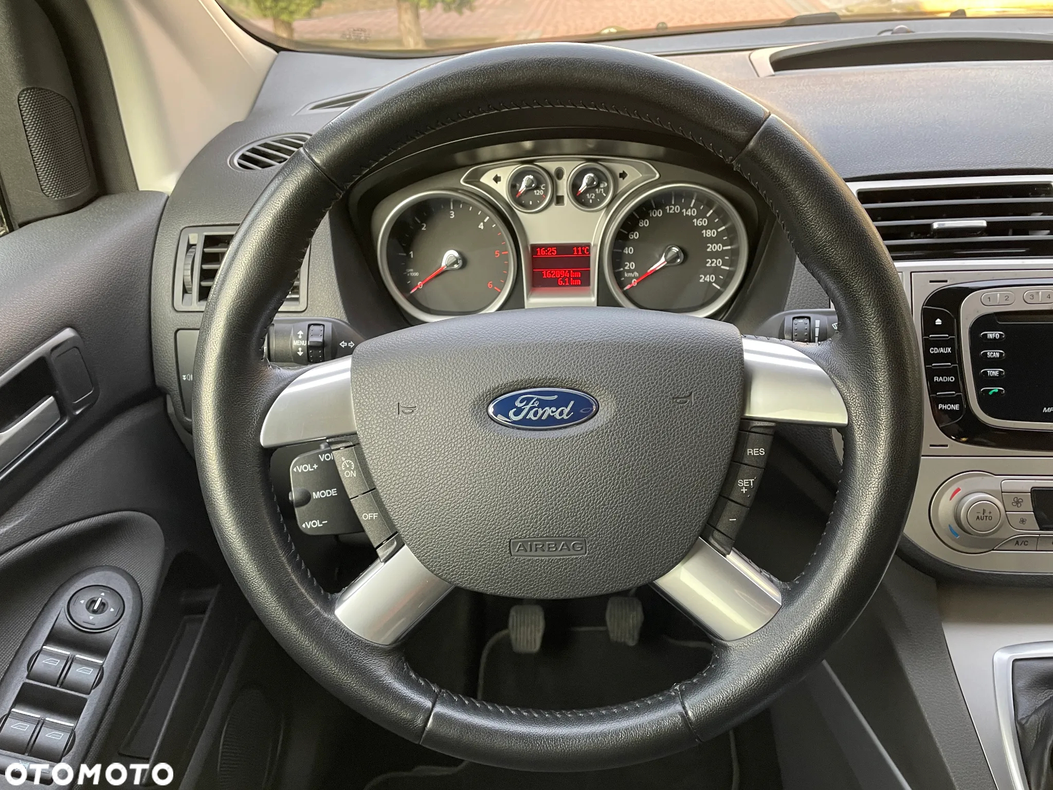 Ford Kuga 2.0 TDCi 2x4 Trend - 37