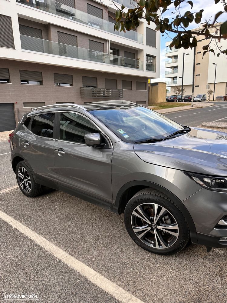Nissan Qashqai 1.3 DIG-T N-Connecta J18 - 1