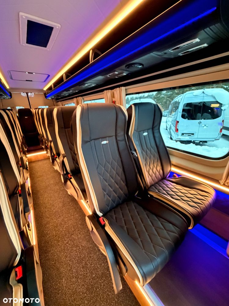 Mercedes-Benz Sprinter 519 - 7