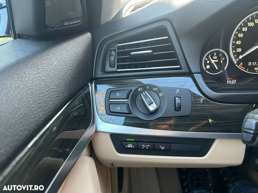 BMW Seria 5 520d xDrive AT - 29