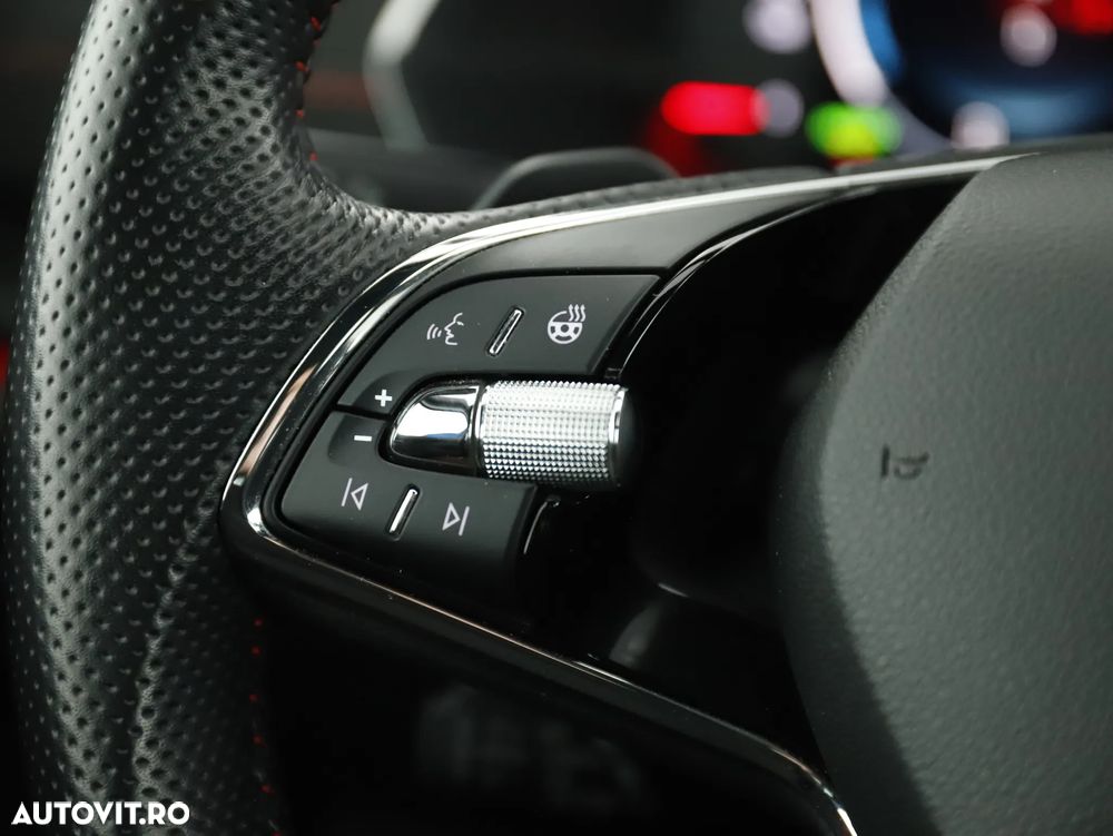 Skoda Octavia Combi 1.4 TSI iV DSG RS - 21