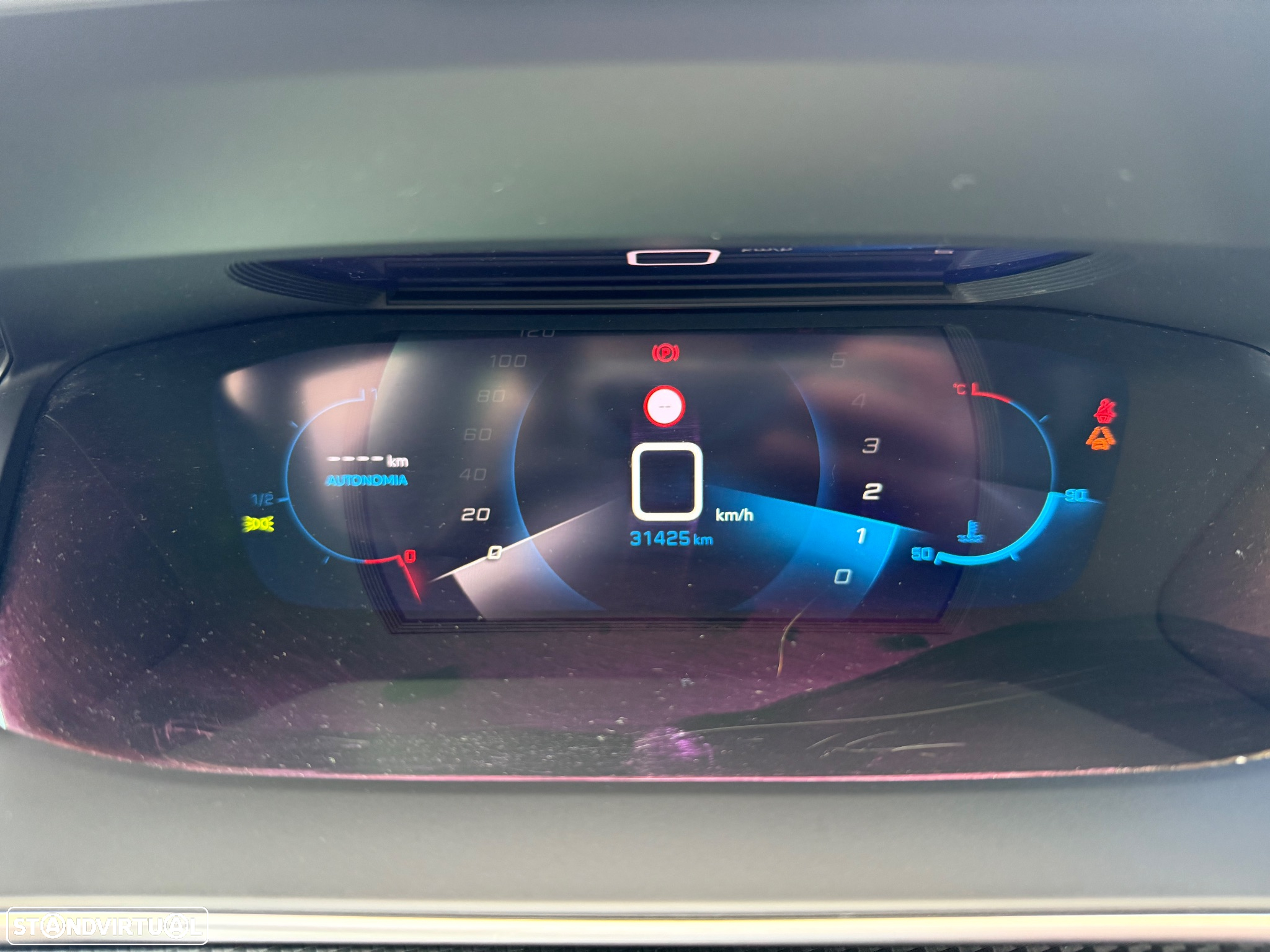 Peugeot 208 1.2 PureTech Allure - 29