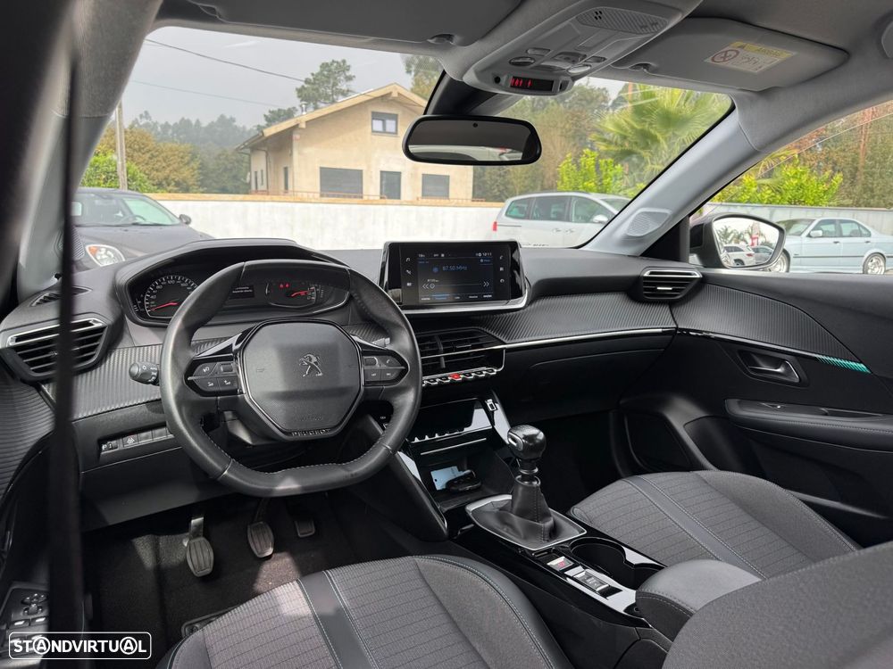 Peugeot 208 1.2 PureTech Allure Pack - 27