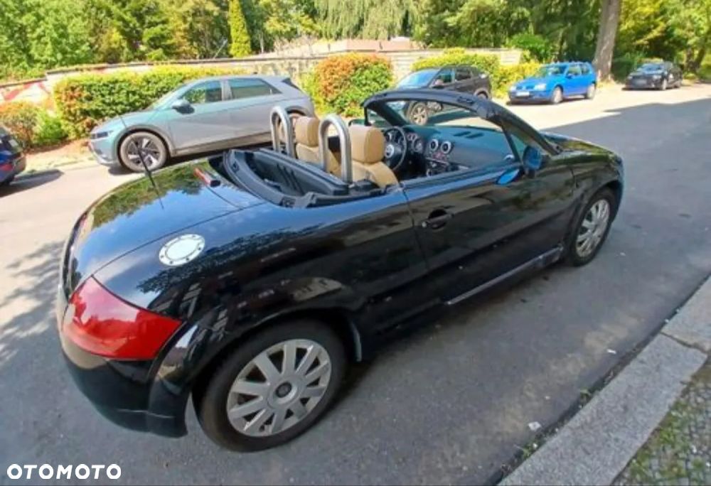 Audi TT Coupé 1.8T - 8