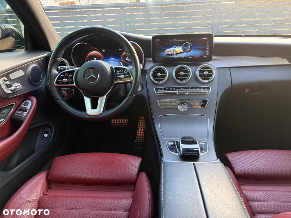 Mercedes-Benz Klasa C 300 4Matic 9G-TRONIC AMG Line Plus - 18
