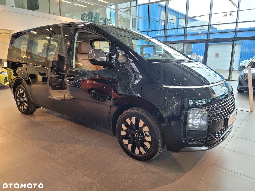 Hyundai Staria - 3