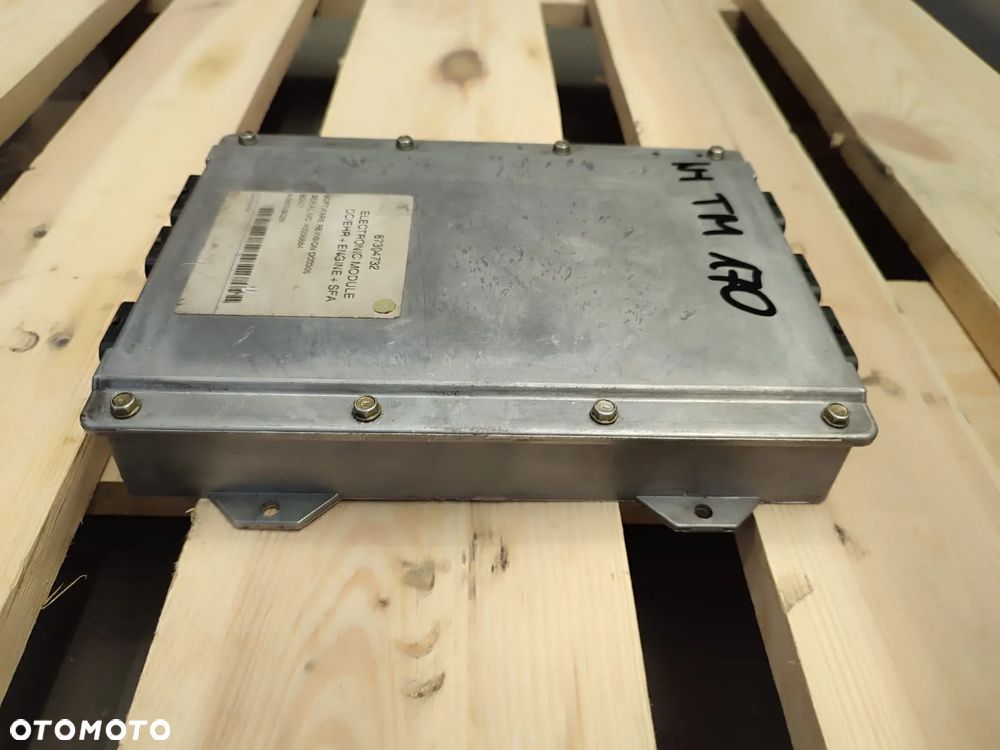 Sterownik ECU 87304732 NEW HOLLAND TM 175 - 4