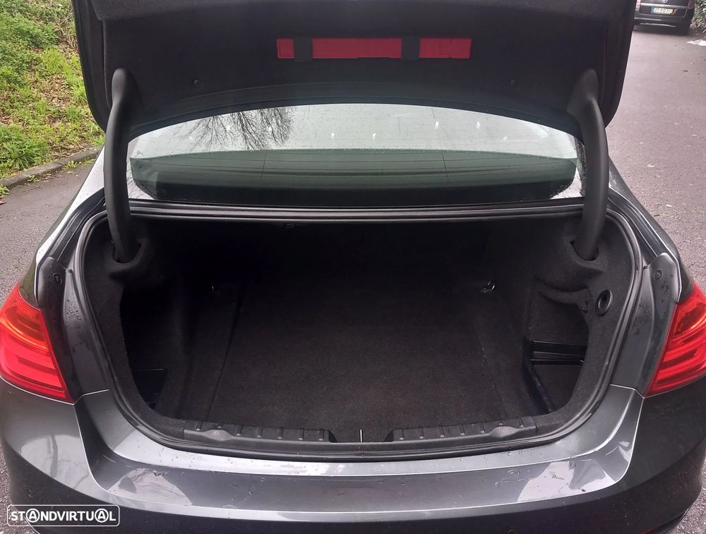 BMW 316 d Aut. Sport Line - 9