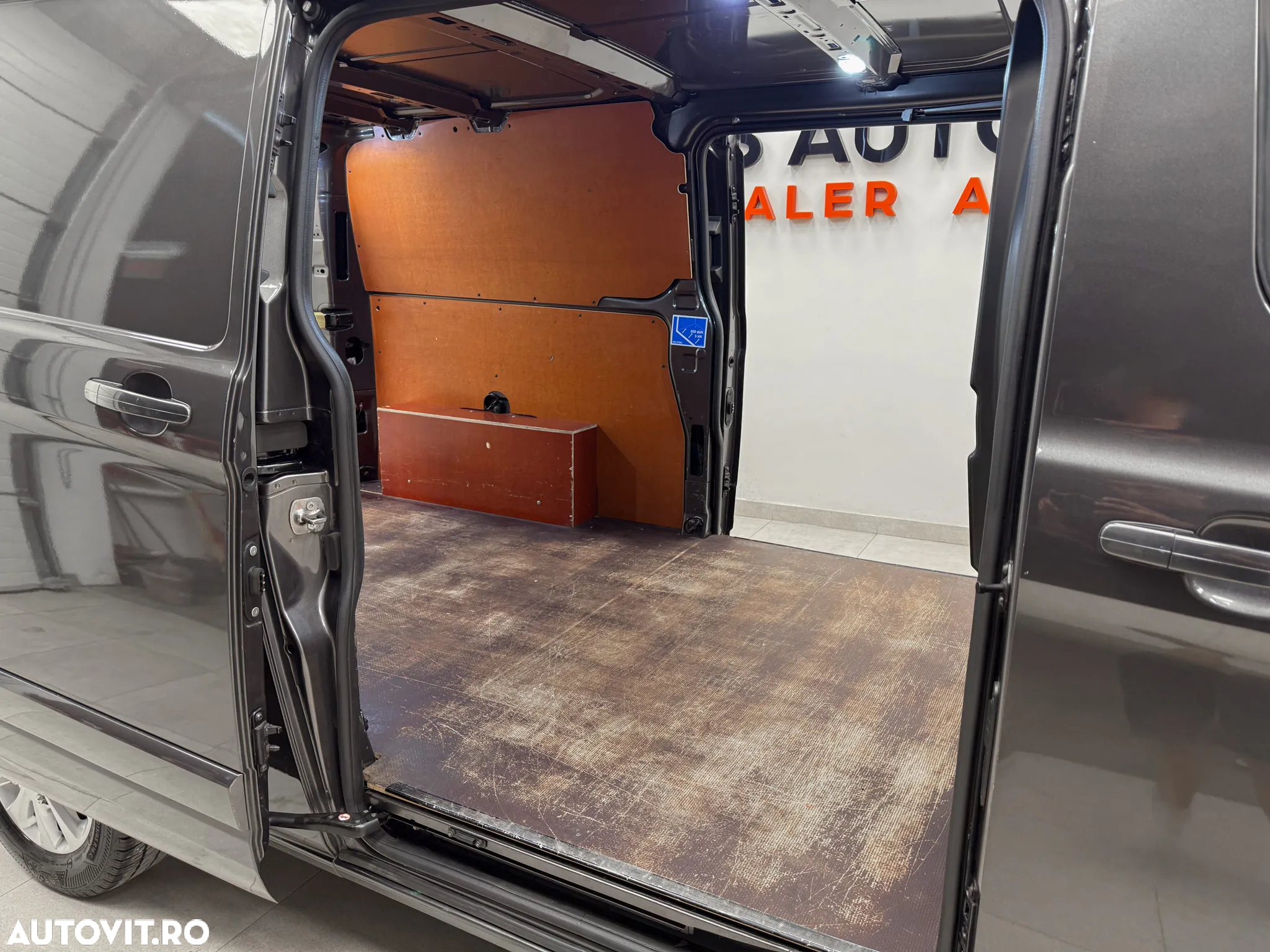 Ford TRANSIT CUSTOM MAXI - 16