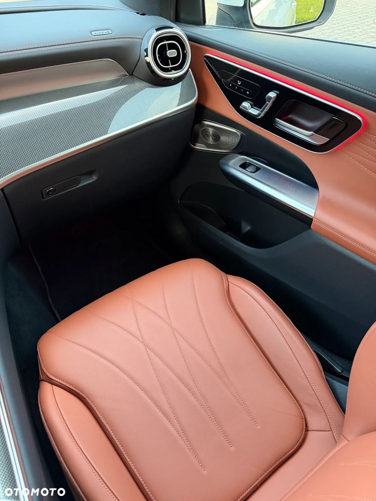 Mercedes-Benz GLC 300 mHEV 4-Matic AMG Line - 24