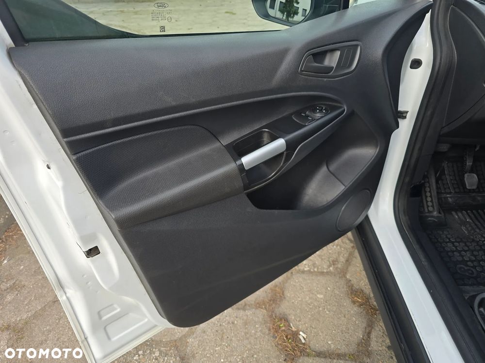 Ford Transit Connect - 14