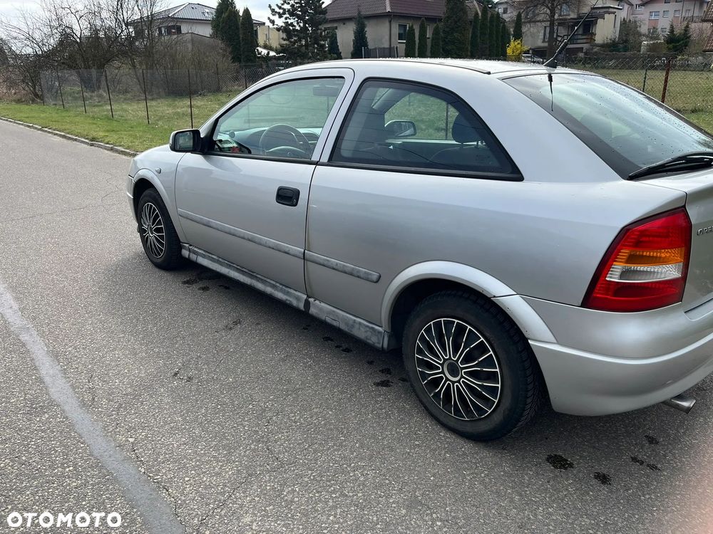 Opel Astra - 2