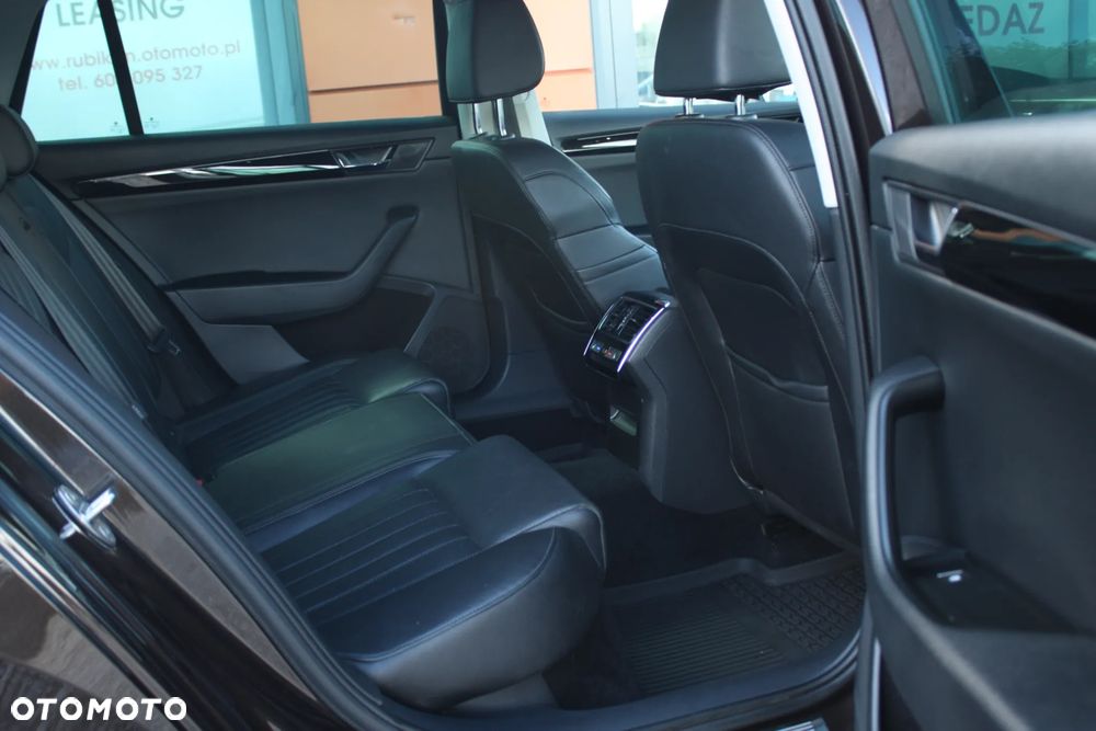 Skoda Superb 2.0 TDI 4x4 L&K DSG - 9