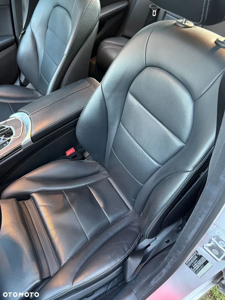 Mercedes-Benz Klasa C 300 4Matic 9G-TRONIC Avantgarde - 11