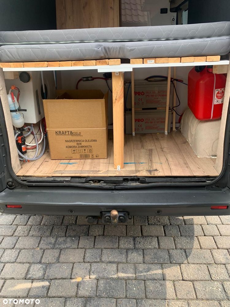Renault Trafic - 13