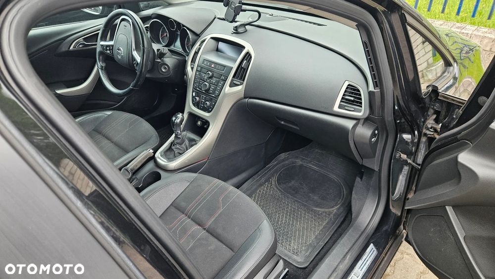 Opel Astra 1.4 T Cosmo EU6 - 8