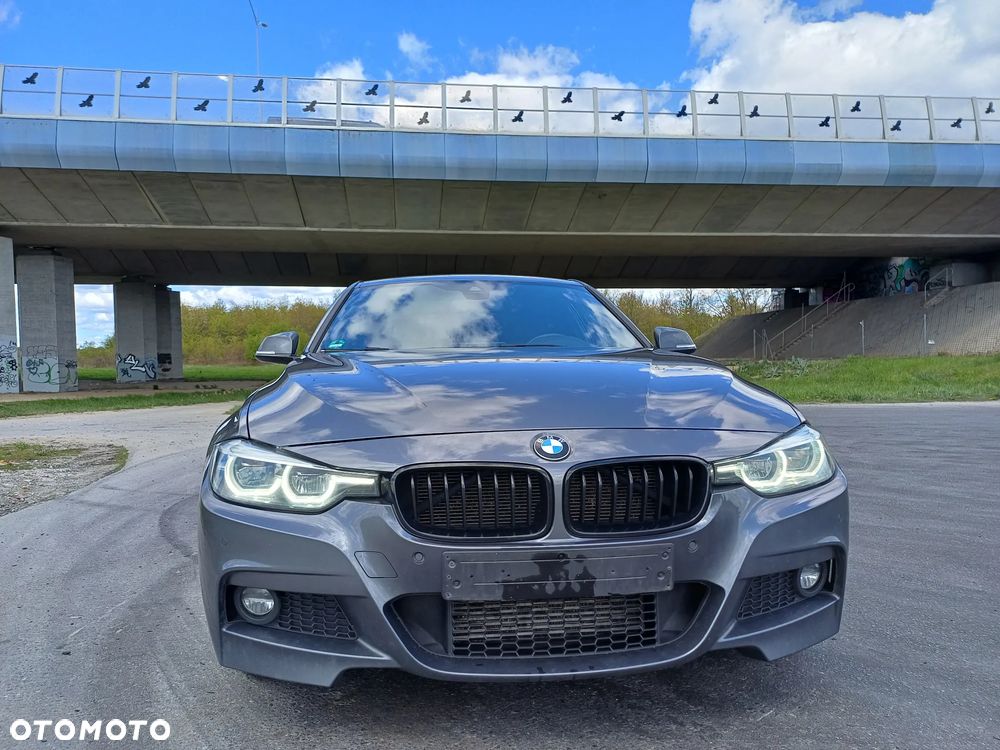 BMW Seria 3 320d M Sport - 6