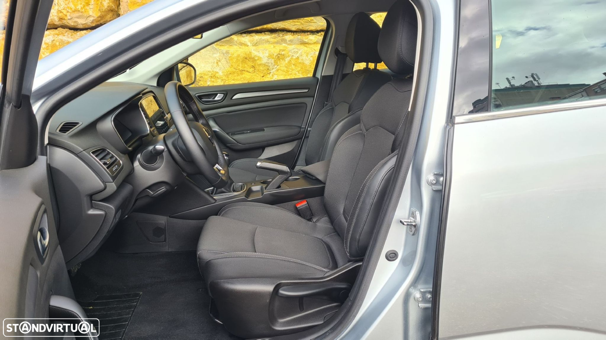 Renault Mégane 1.5 Blue dCi Intens - 32