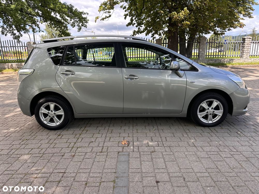 Toyota Verso 2.0 D-4D Executive - 4