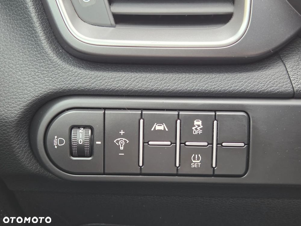 Kia Ceed 1.5 T-GDI M - 30