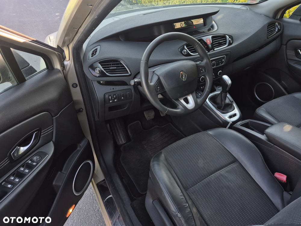 Renault Scenic dCi 110 FAP EDC Bose Edition - 12