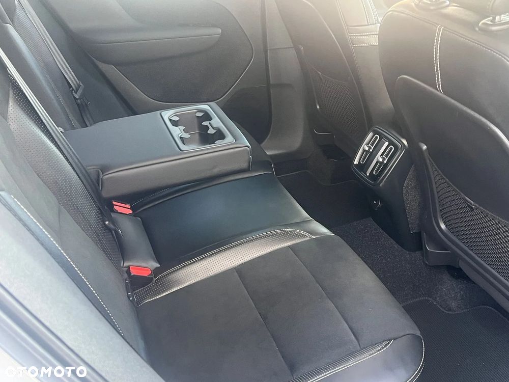 Volvo XC 40 T4 AWD Geartronic R-Design - 23