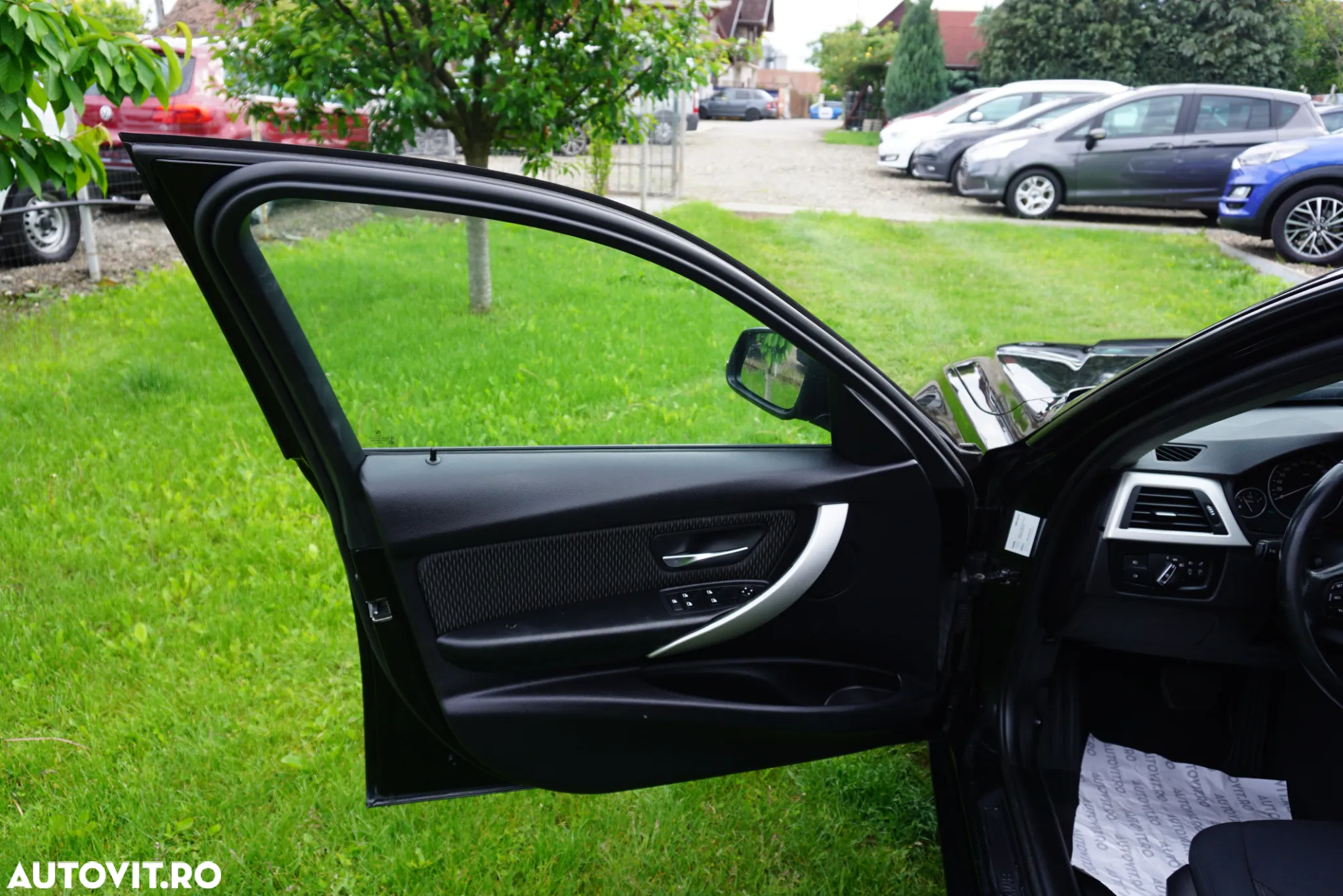 BMW Seria 3 320d Touring xDrive Aut. - 5