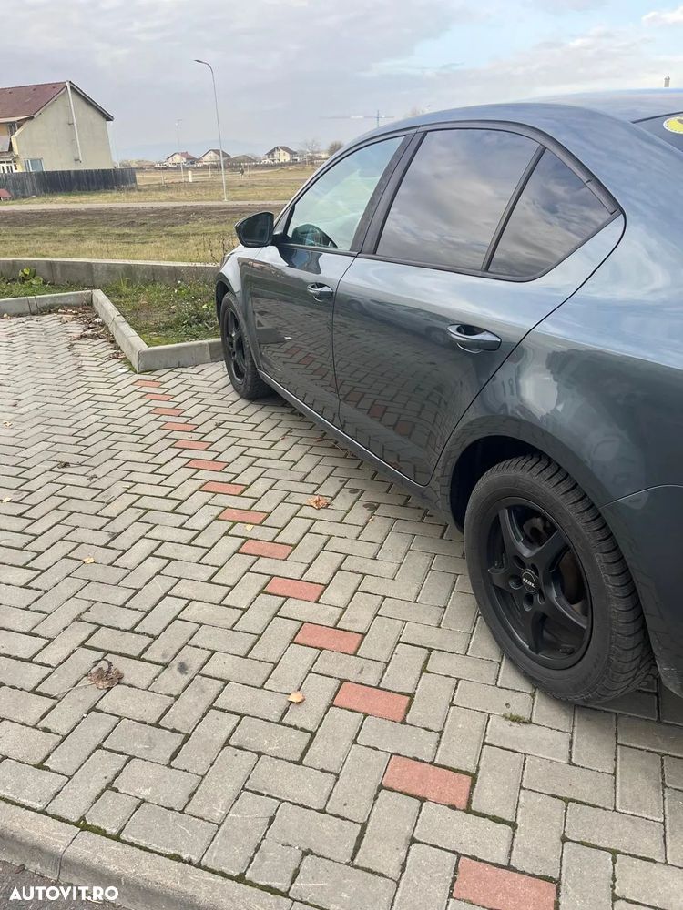 Skoda Octavia - 8