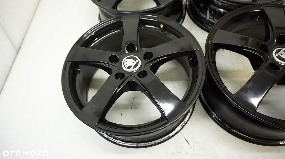 FELGI ALUMINIOWE 16 SKODA YETI OCTAVIA KAROQ SUPERB VW PASSAT GOLF SEAT AUDI A3 A4 5X112 - 4