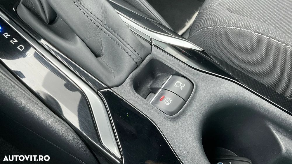 Toyota Corolla 1.8 HSD Dynamic - 36