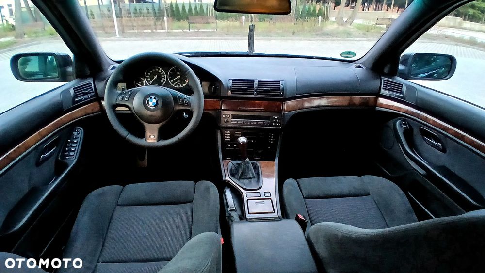 BMW Seria 5 525i - 22