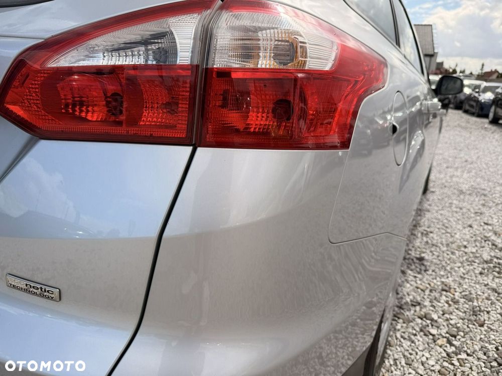 Ford Focus 1.6 TDCi DPF SYNC Edition - 10