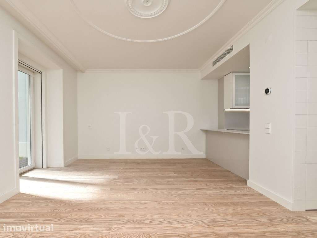 Apartamento T1 com pátio exterior junto ao Marquês Pombal, Lisboa - Grande imagem: 5/35