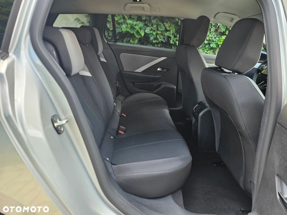 Opel Astra 1.2 Turbo Start/Stop Edition - 29