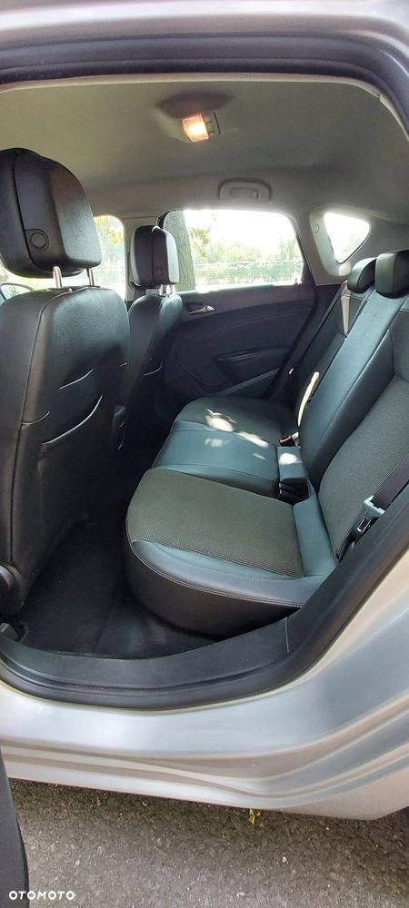 Opel Astra 1.4 T Cosmo - 8
