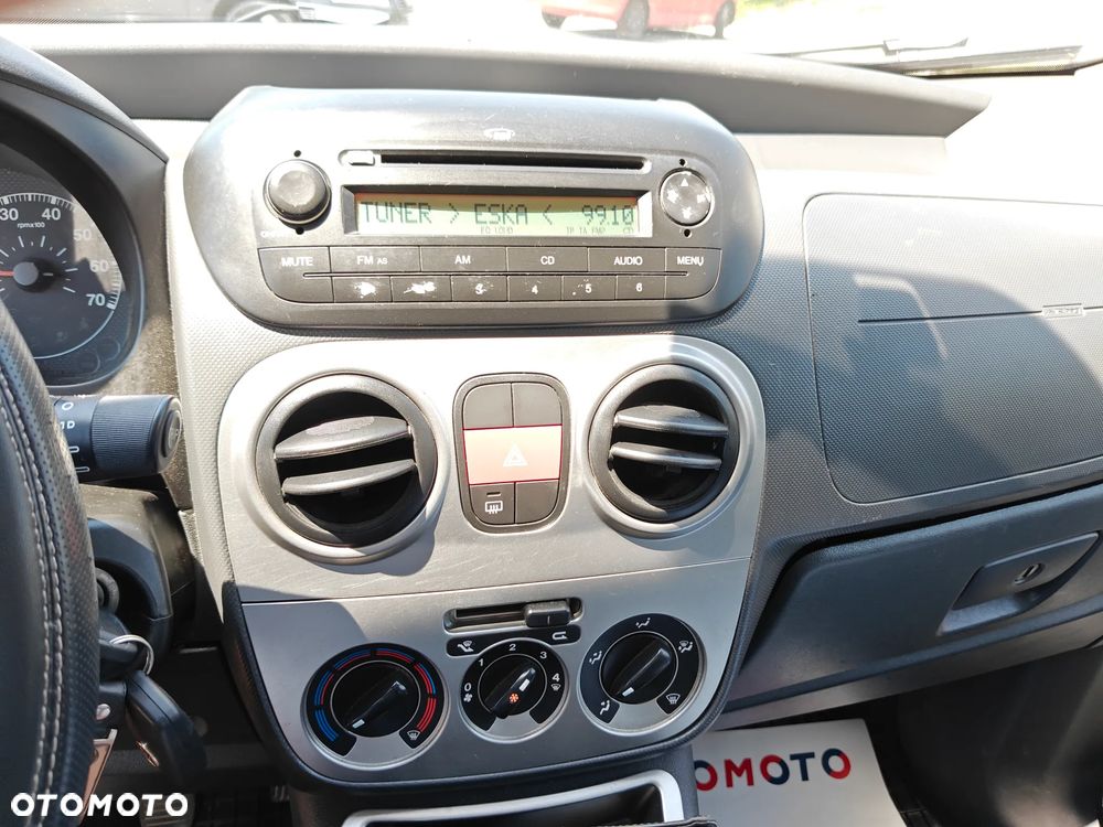 Fiat Qubo 1.4 8V MyLife - 23