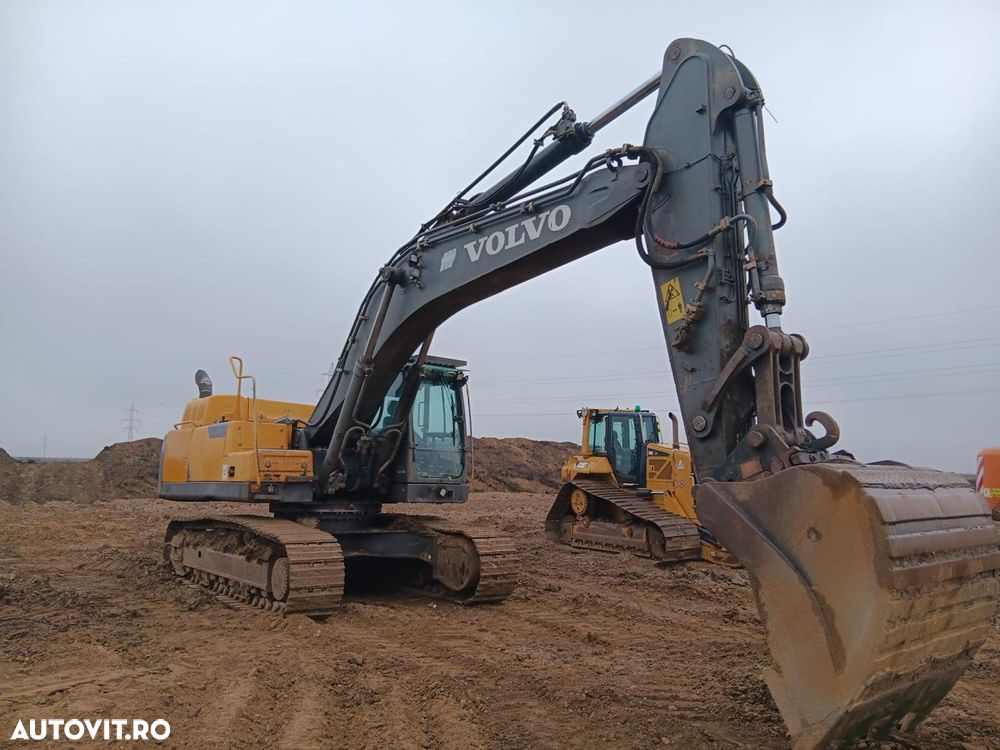 Volvo EC 380 DL Excavator pe șenile - 2