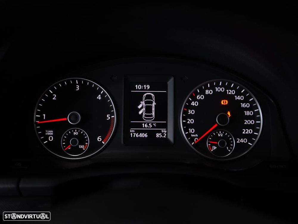 VW Jetta - 18