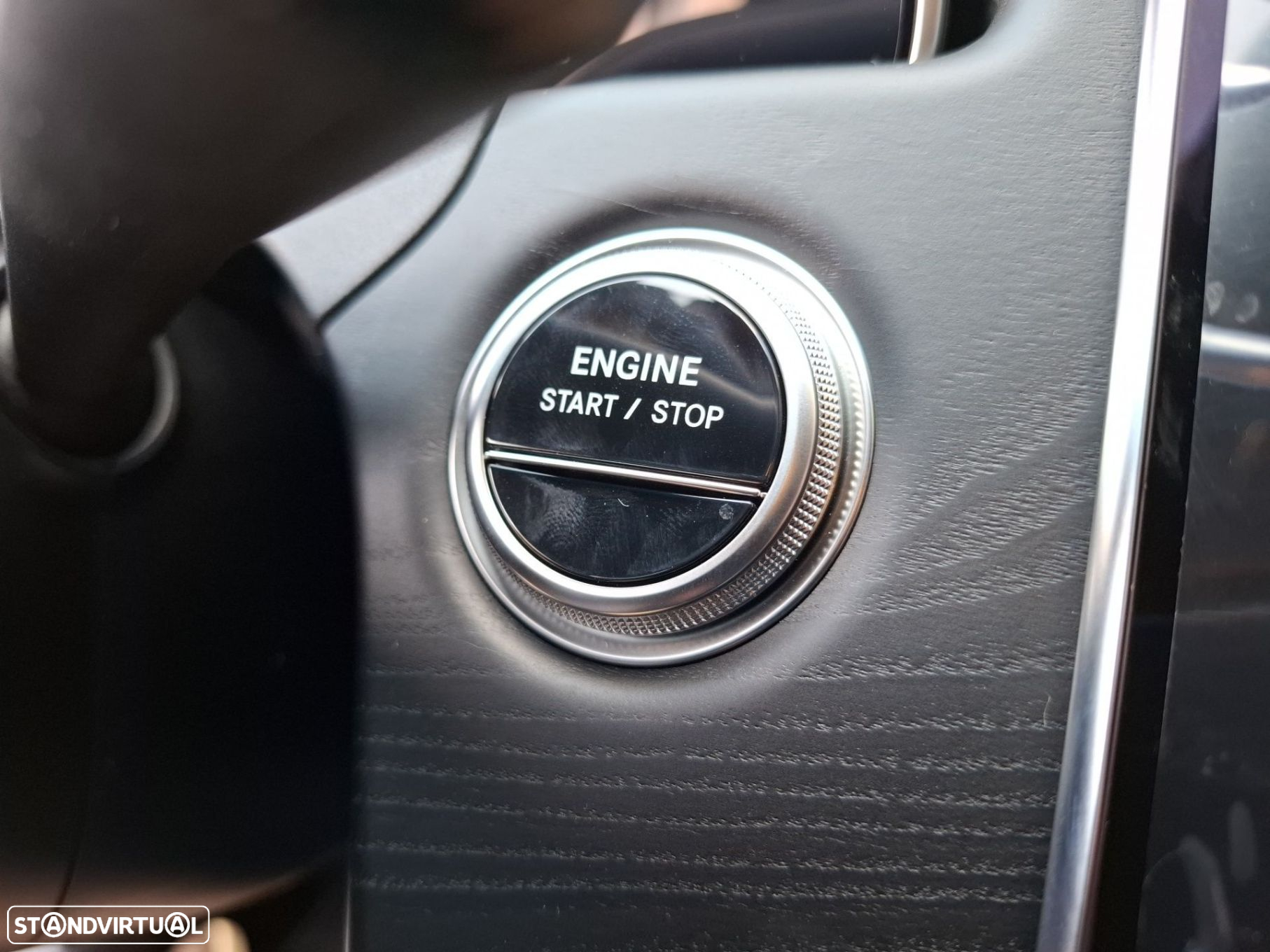 Mercedes-Benz E 300 e AMG Line - 19