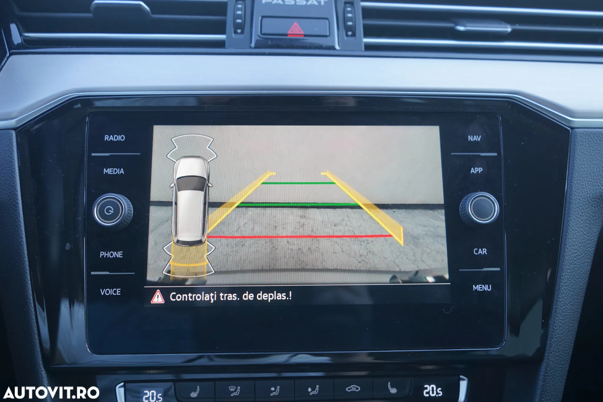 Volkswagen Passat Variant 2.0 TDI DSG Highline - 21