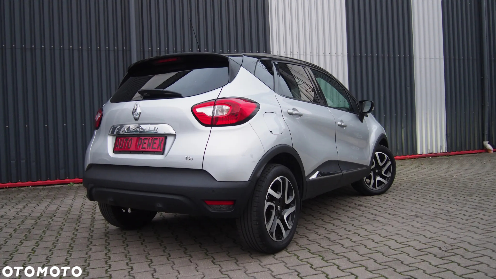 Renault Captur 0.9 Energy TCe Life EU6 - 4